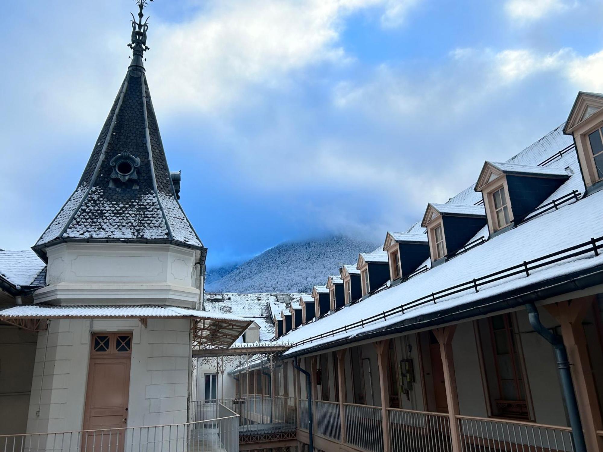 Palais D'Etigny Apartment Bagneres-de-Luchon Bagian luar foto