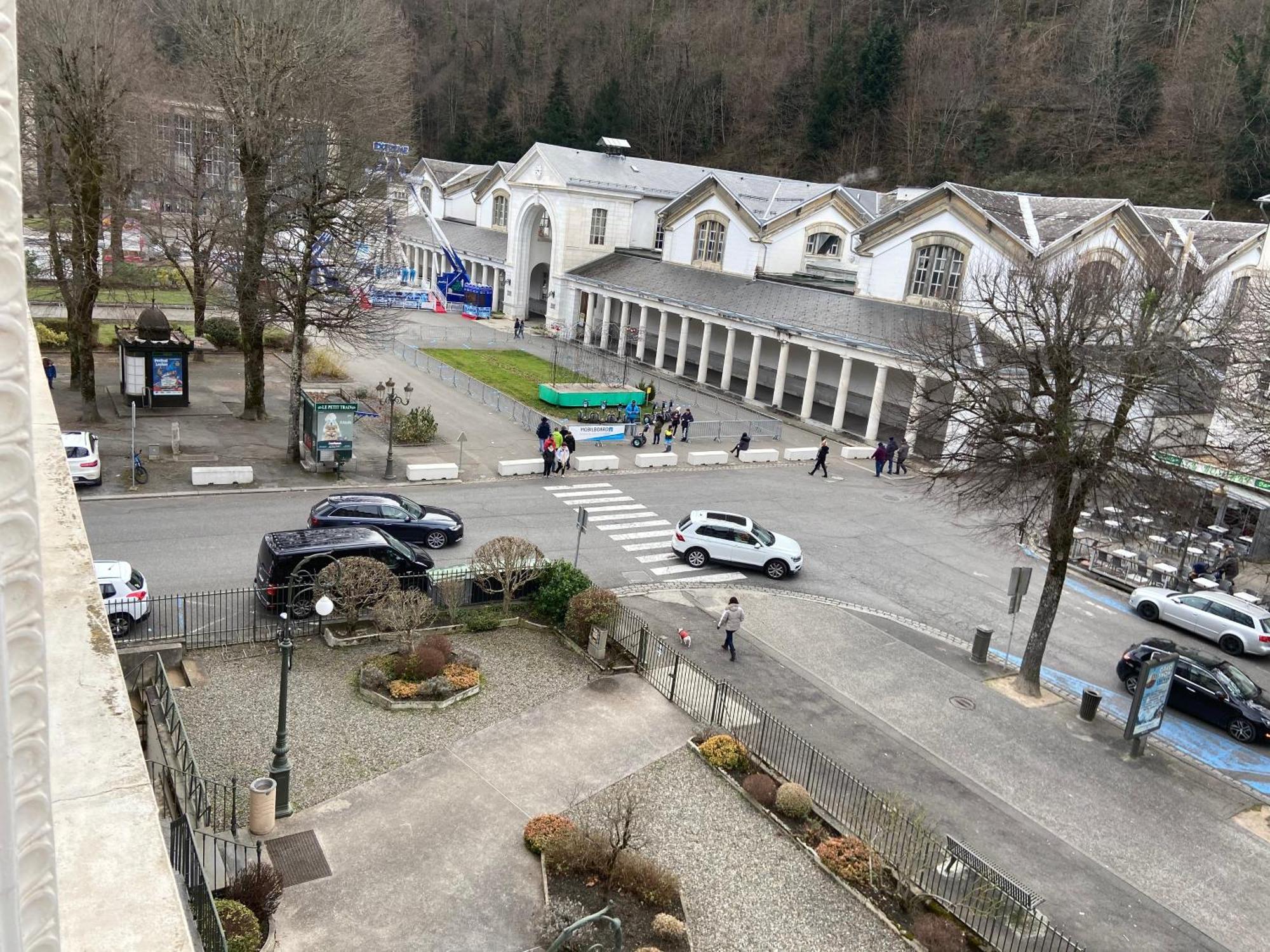 Palais D'Etigny Apartment Bagneres-de-Luchon Bagian luar foto